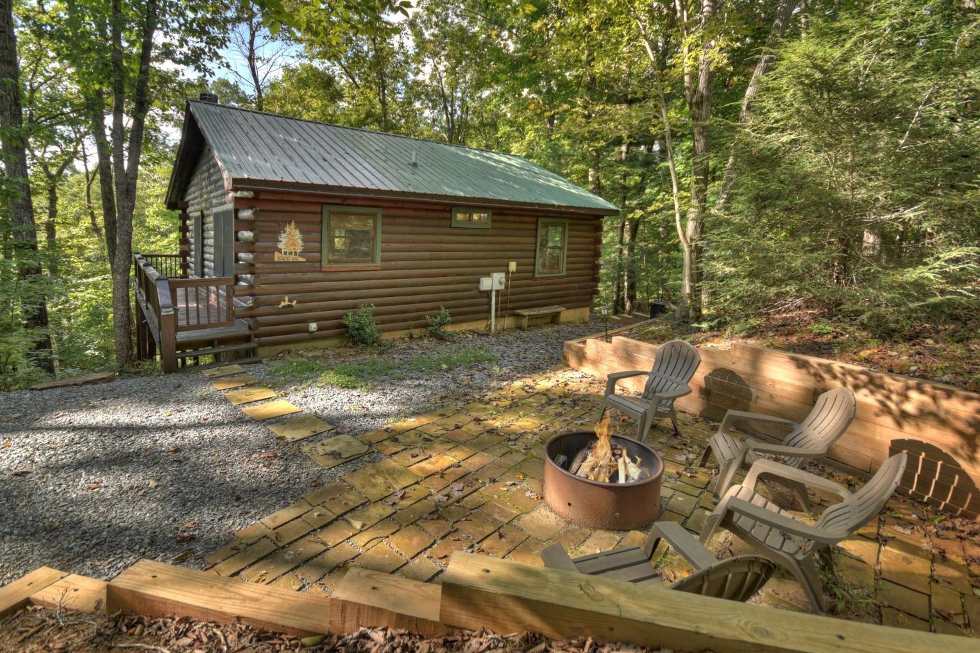 Bearfoot Ridge Wood-Burning Fireplace Cozy Hot Tub Serene Views Ellijay Exteriör bild